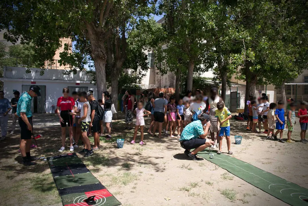 J&oacute;venes del Campo de Gibraltar conocen los valores que aporta este deporte gracias a LIV Golf y Betania