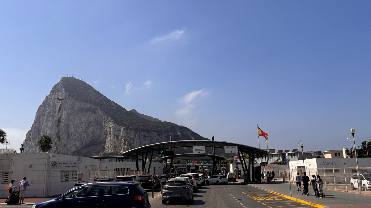 En La Línea temen que los accesos a Gibraltar se pueden ver colapsados en caso de que los controles empiecen a aplicarse desde el 11 de noviembre
