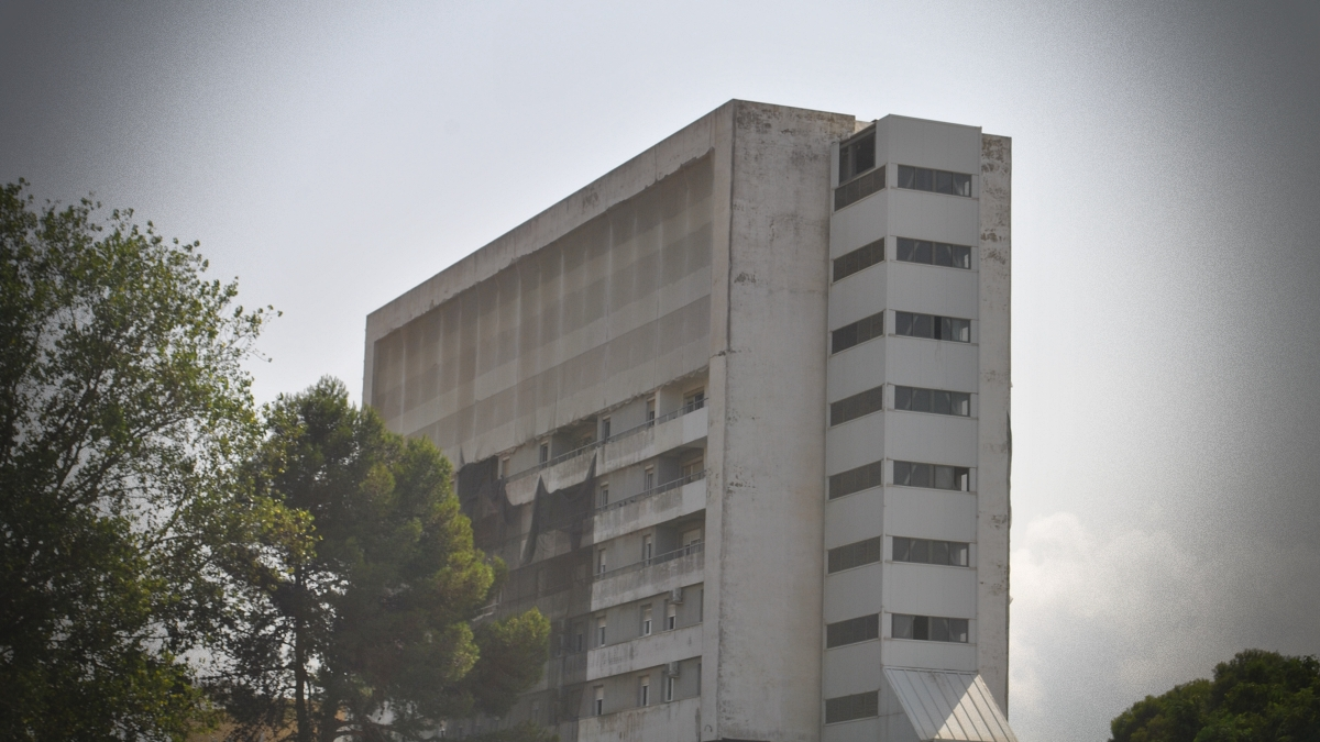 Aspecto del edificio que alberga el centro de día para personas mayores de San José Artesano