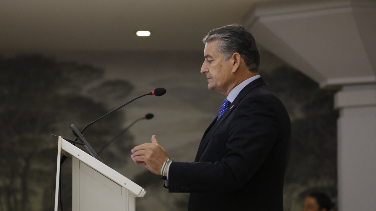 Antonio Sanz ha acompañado a los alcaldes y responsables políticos de la comarca 