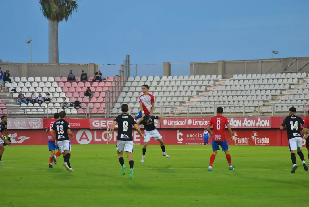 Un lance del Algeciras - Ceuta, celebrado este sábado en el Nuevo Mirador3