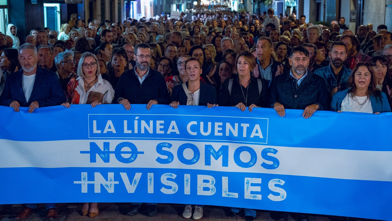 Unión de los partidos políticos y la ciudadanía para reclamar soluciones para La Línea