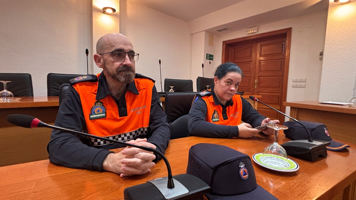 Voluntarios de Protección Civil de Los Barrios tras visitar Valencia 5