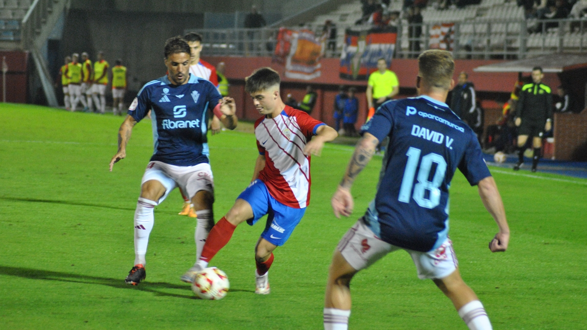 El Algeciras empata a un tanto contra el Real Murcia ante su público 20