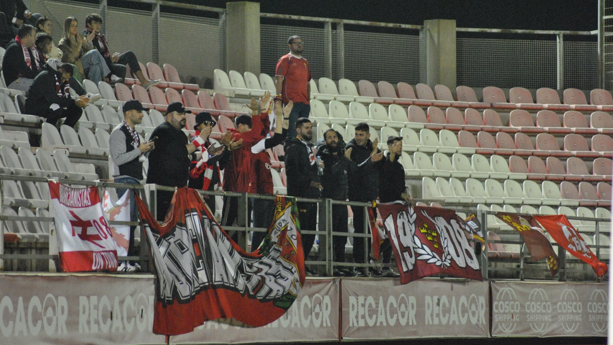 El Algeciras empata a un tanto contra el Real Murcia ante su público 24