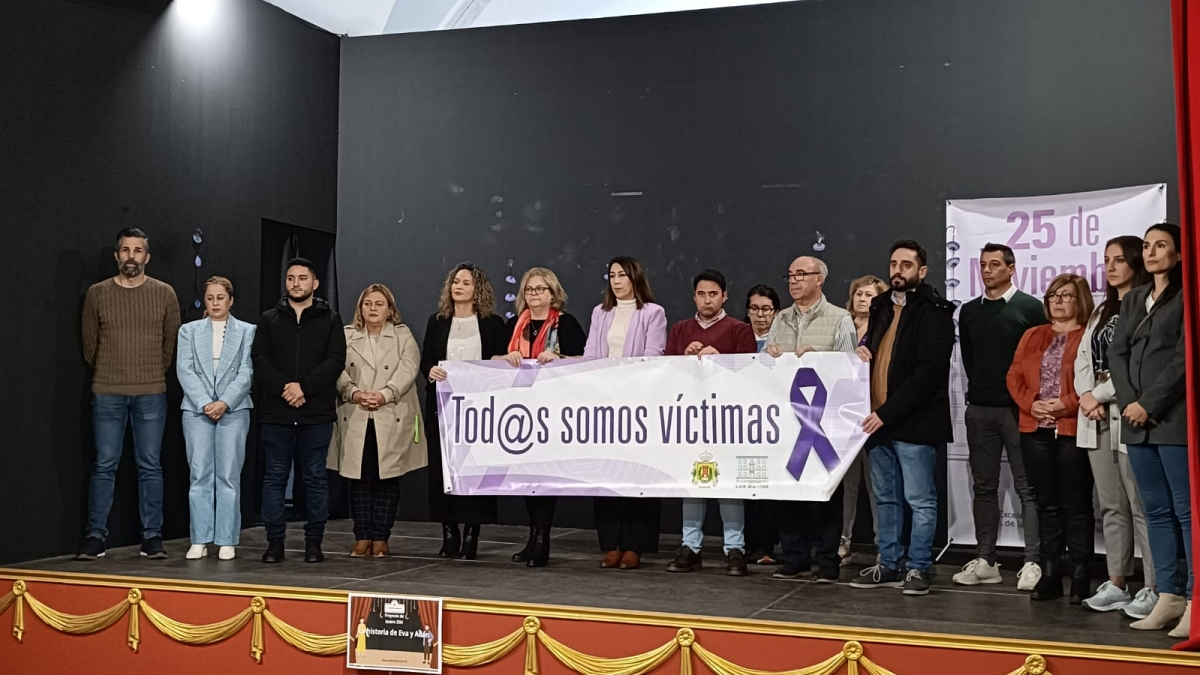 Conmemoración del 25N en el edificio El Pósito de Los Barrios 3