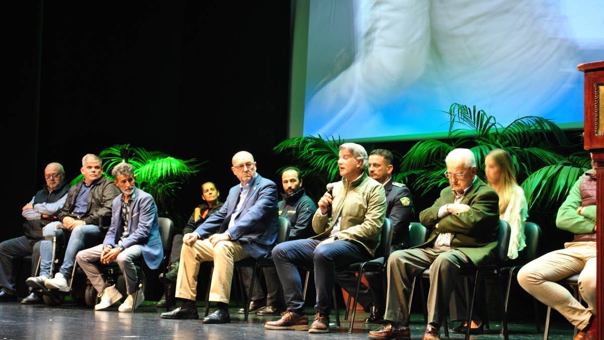 Algeciras reconoce la labor altruista de todos los voluntarios de la ciudad desplazados para ayudar en Valencia 1