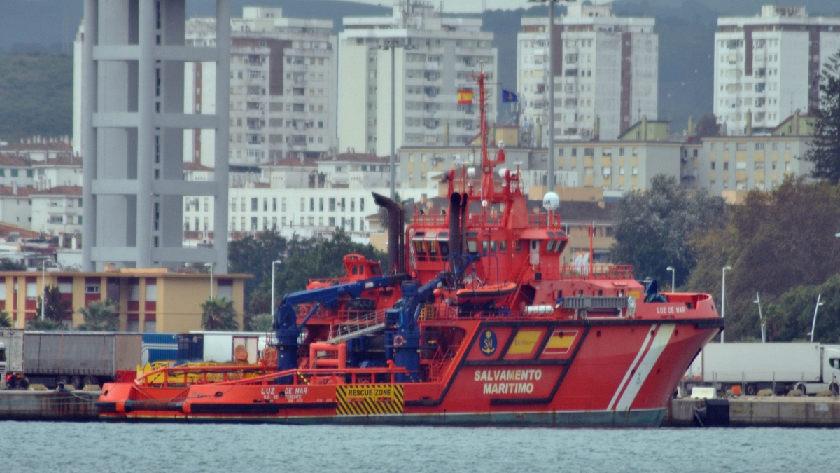 La embarcación Luz de Mar, atracada en el puerto de Algeciras