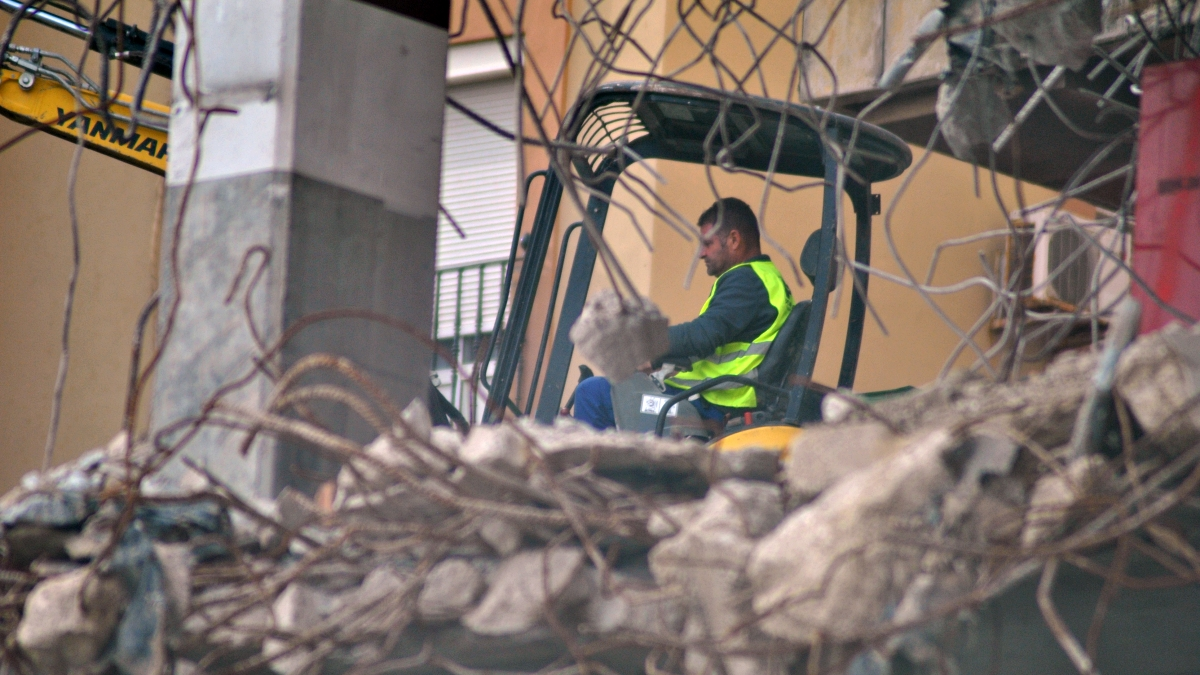 Demolición parkng La Escalinata 8