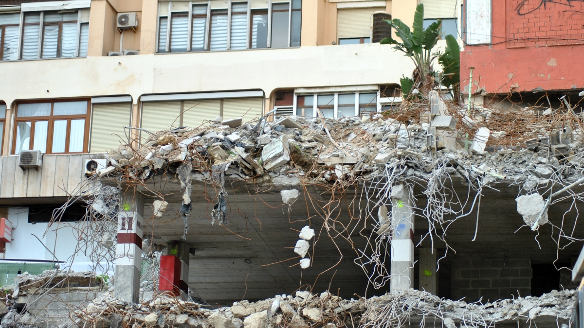 Demolición parkng La Escalinata 17