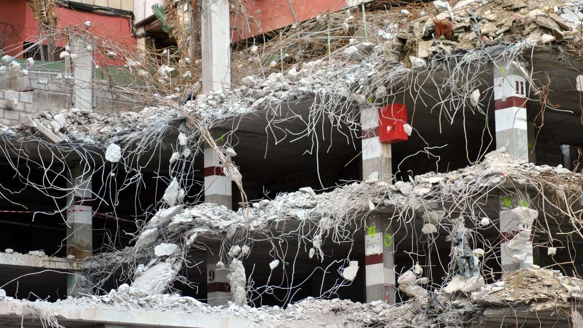 Demolición parkng La Escalinata 35