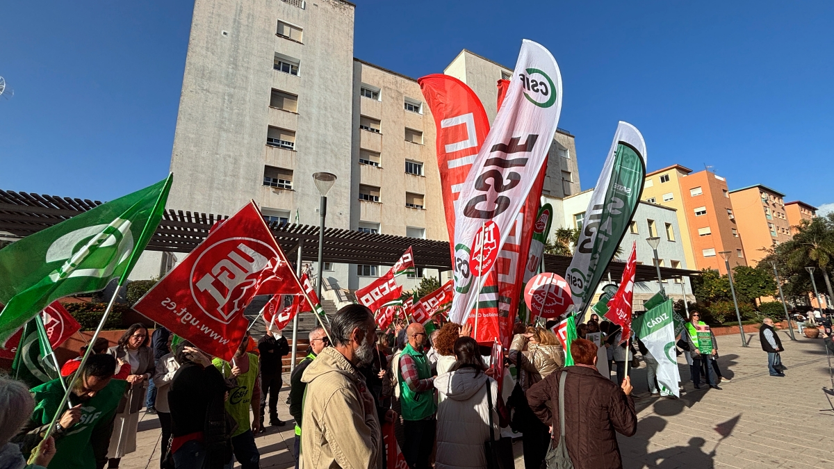 Concentración de protesta en Algeciras contra las agresiones a sanitarios 13