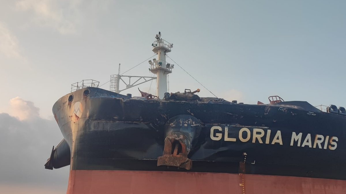 Así ha quedado la proa del Gloria Maris tras la colisión