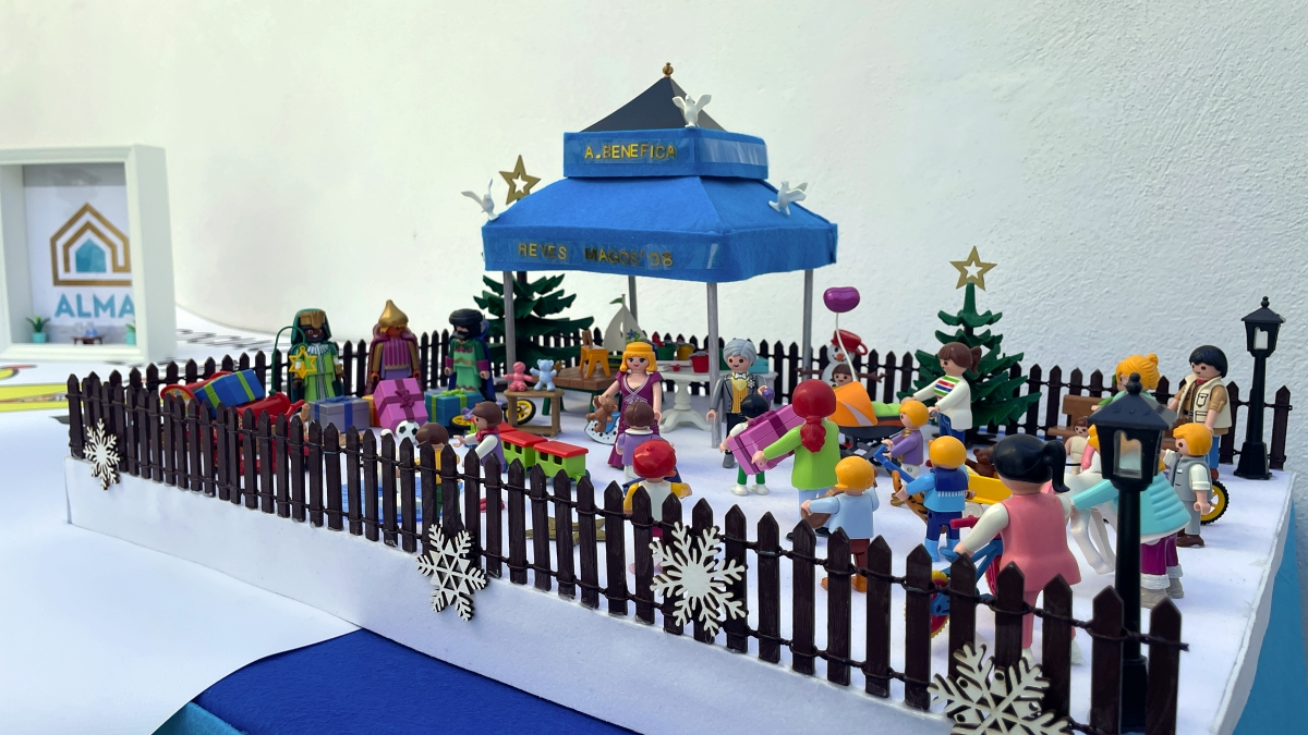 Belén con figuras de Playmobil 8