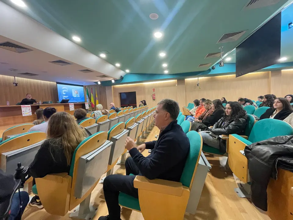 Jornada de ADEM en la Escuela de Enfermería de Algeciras 5