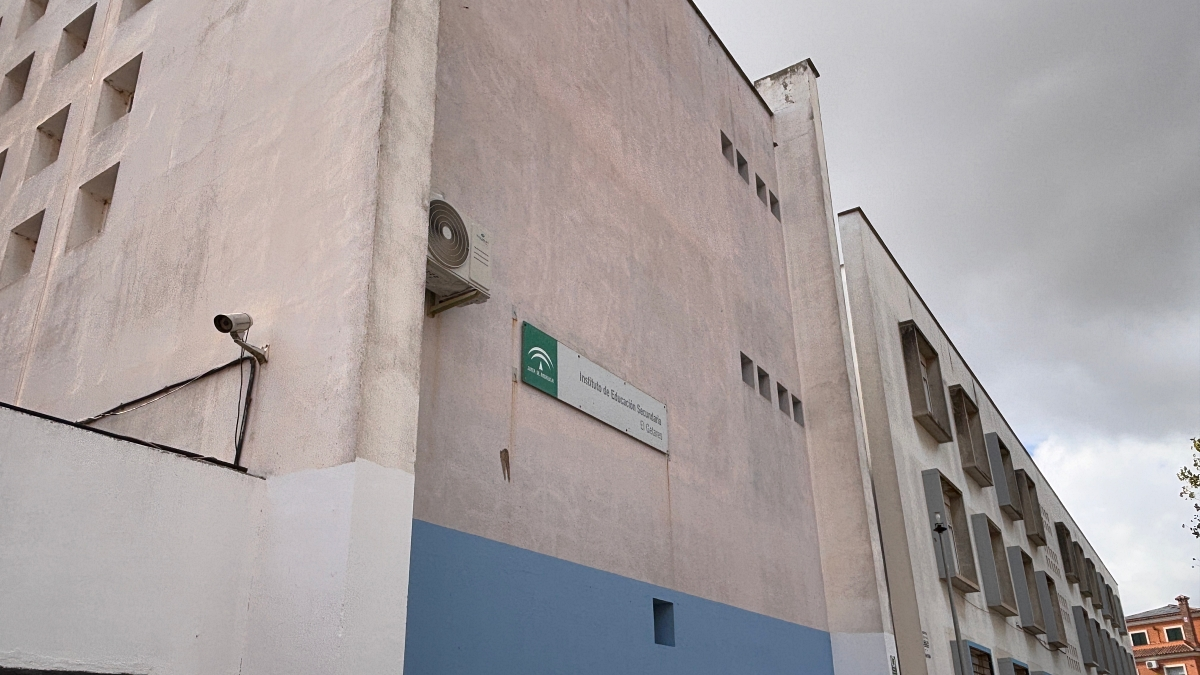 Fachada del Instituto Getares, en Algeciras 