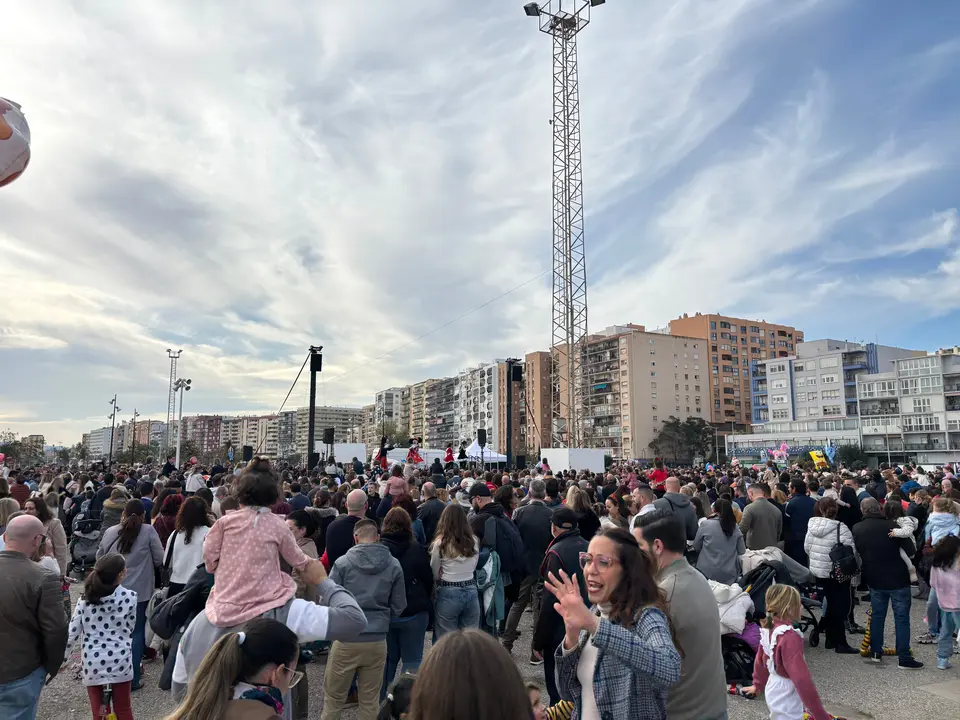 Arrastre de latas en Algeciras