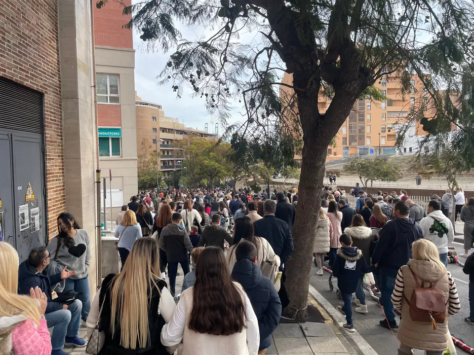 Arrastre de latas en Algeciras