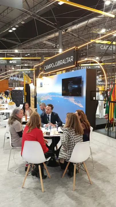 Fitur 2025 9