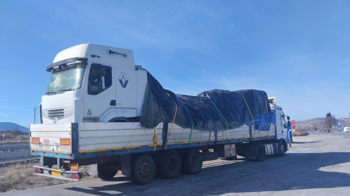 Imagen del camión facilitada por la Guardia Civil