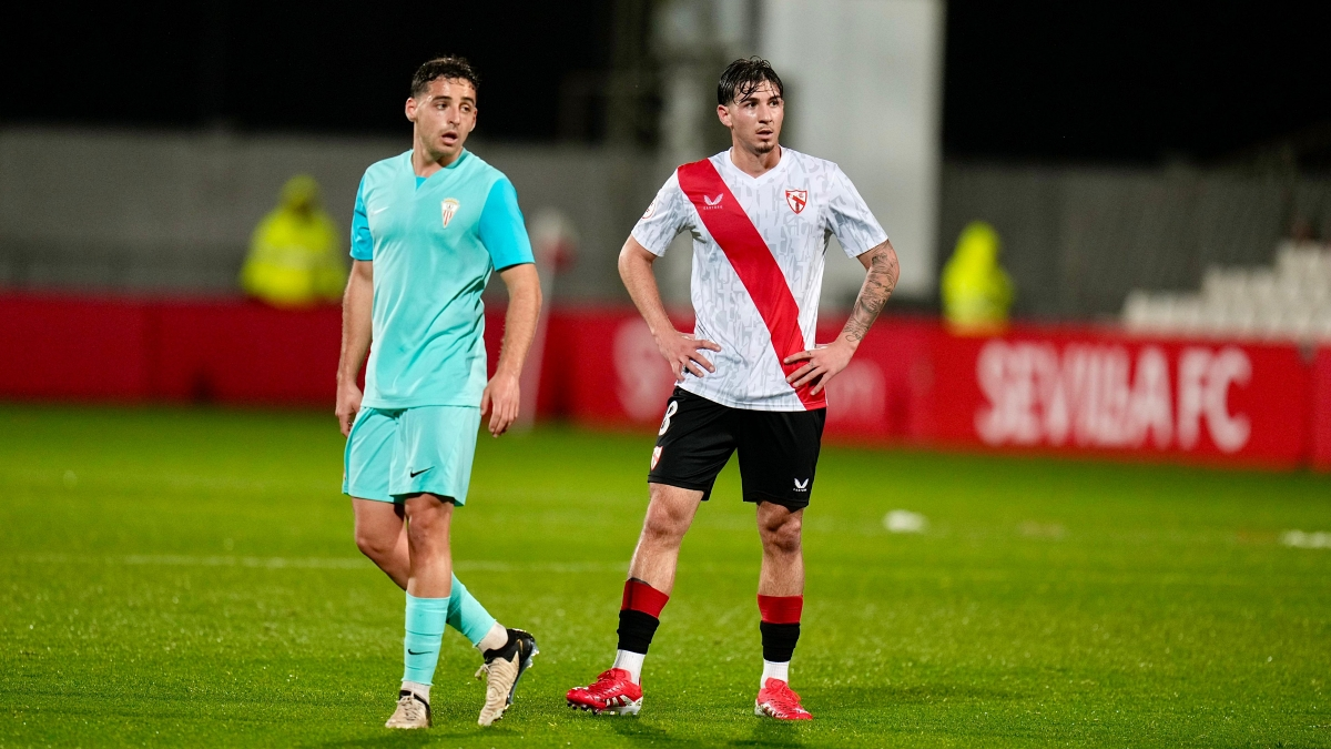 El algecirista Marino junto al algecireño Alberto Collado. FOTO - Sevilla FC