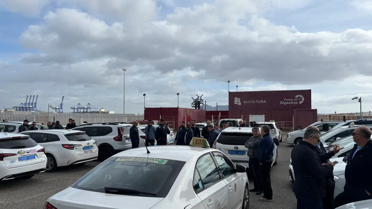 Concentración de protesta de taxistas4