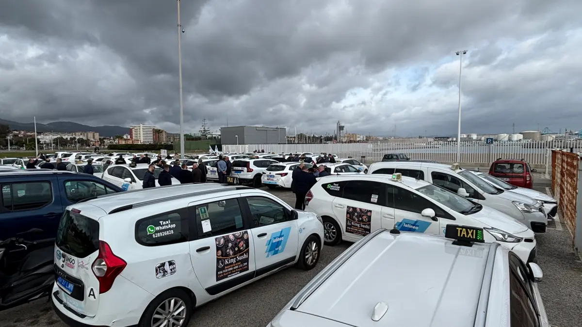 Concentración de protesta de taxistas8