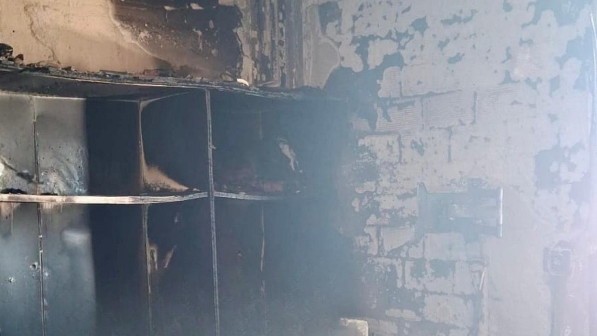 El incendio se originó en la planta de arriba de la vivienda