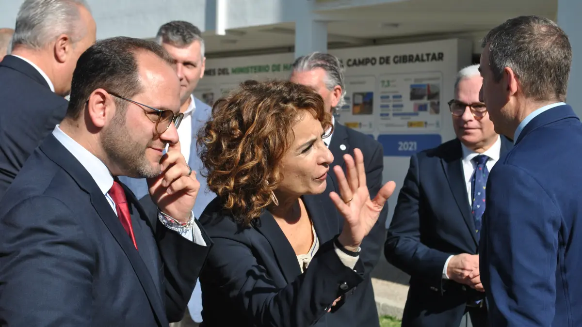 Visita de la ministra Montero a Castellar 48