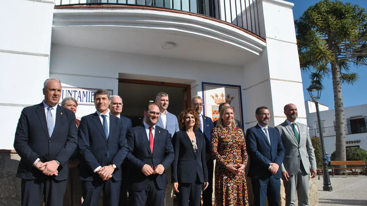 Visita de la ministra Montero a Castellar 50
