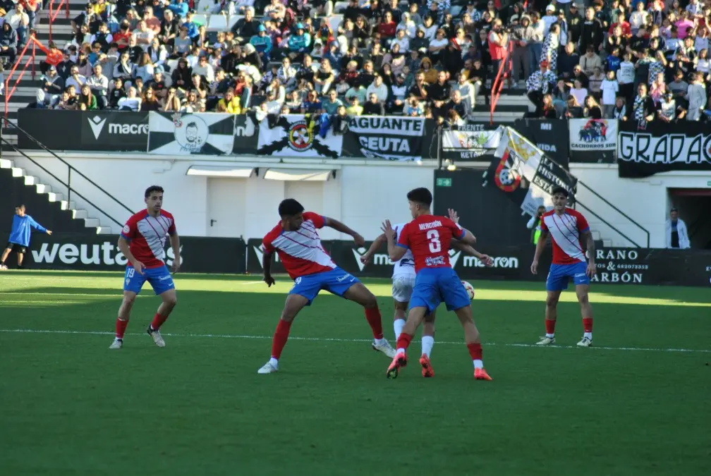 Derbi del Estrecho 37