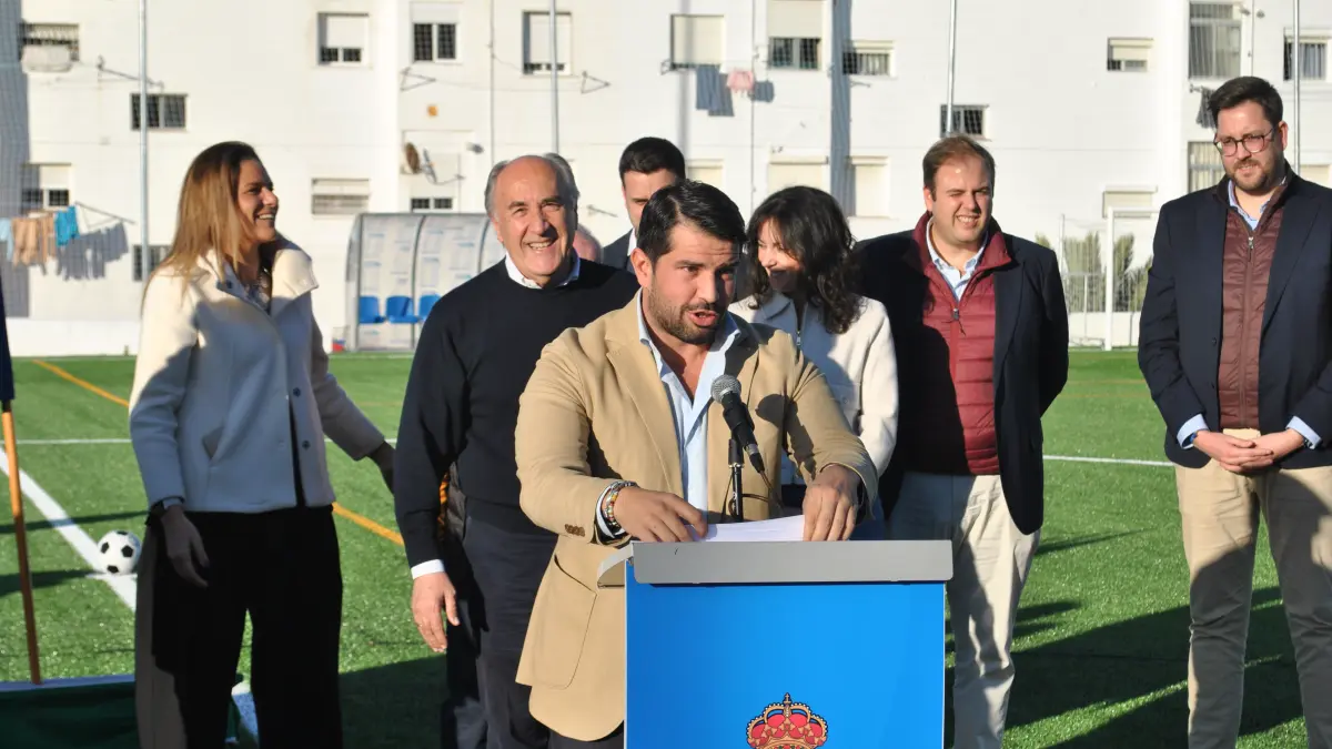 Inauguración del césped del 'Teodosio y Tomás'5
