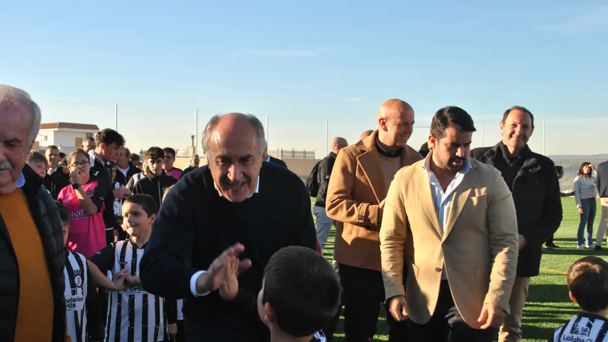 Inauguración del césped del 'Teodosio y Tomás'9