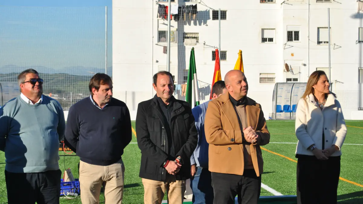 Inauguración del césped del 'Teodosio y Tomás'21