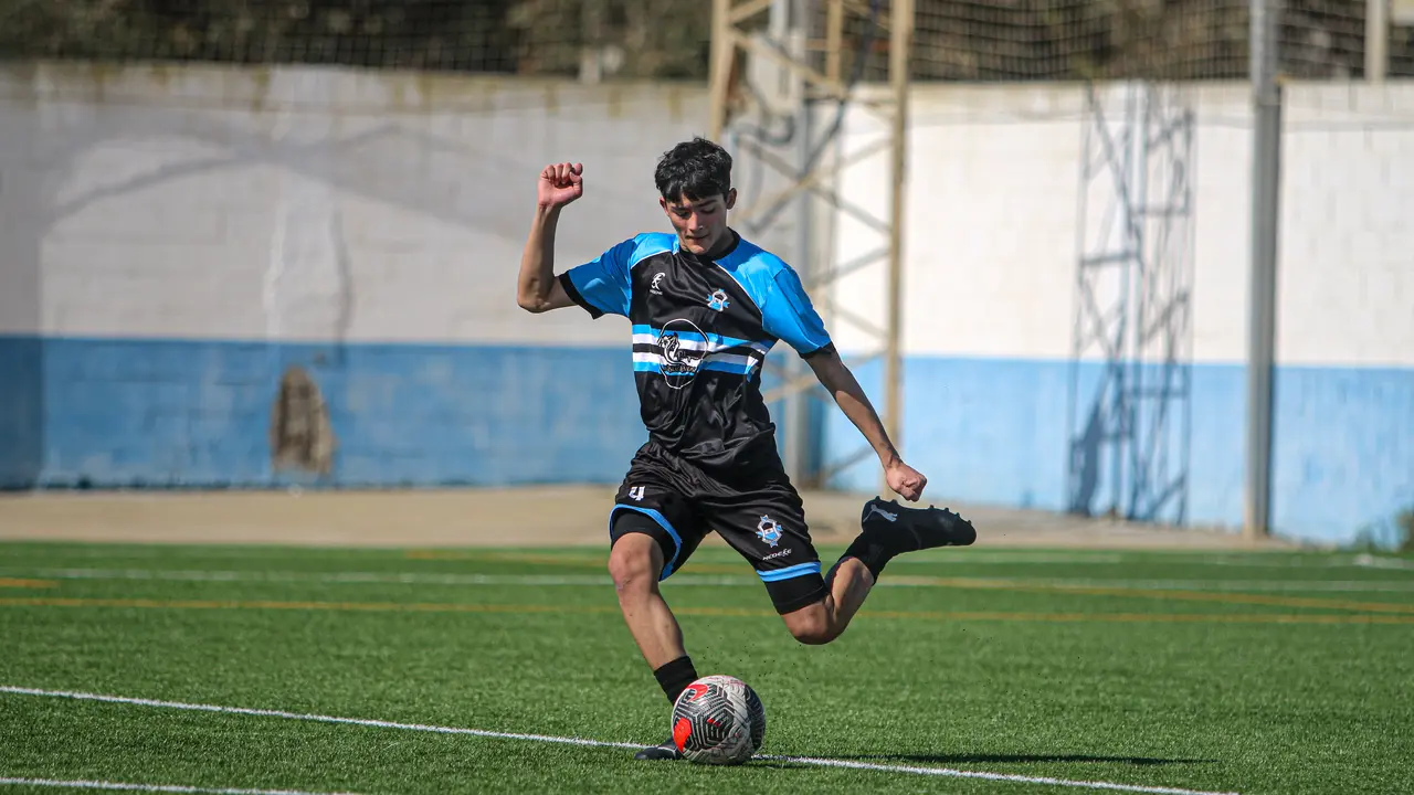 Calderón - Balón Linense 17