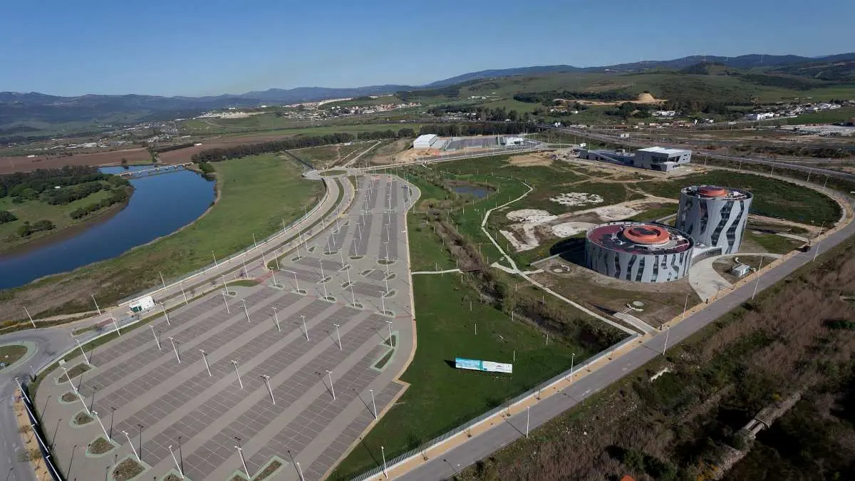Área logística de la Bahía de Algeciras. FOTO: Puertos de Andaluc&iacute;a