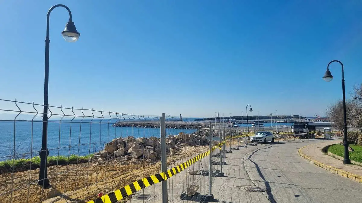 Obras de renovación en la calle María Coronel de Tarifa