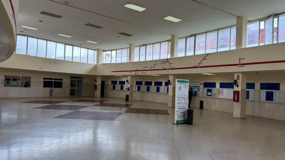 Estación autobuses de La Línea 11