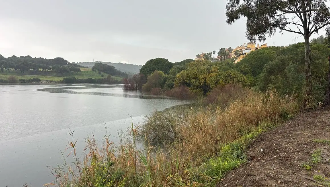 Imagen del río Guadiaro compartida por el alcalde de San Roque, Juan Carlos Ruiz Boix