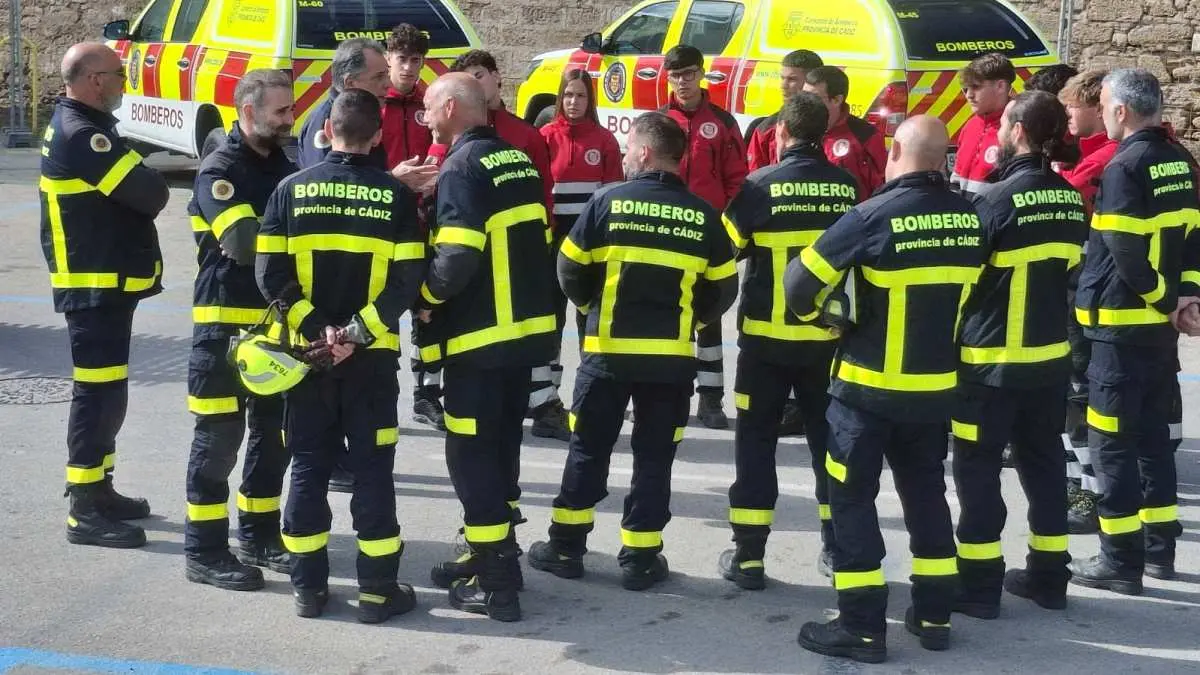 Integrantes del Consorcio de Bomberos de Cádiz, que asistirán a la llegada de 64 neuvos compañeros
