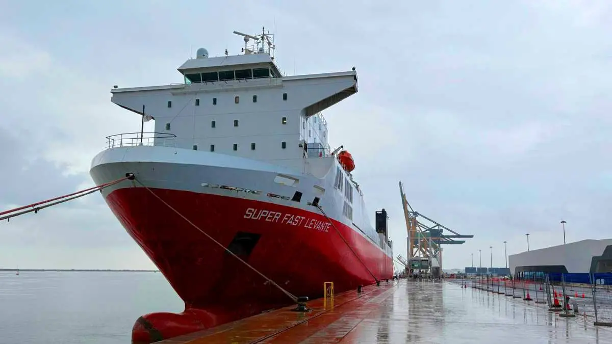 Buque con el que el enclave onubense cubre la ruta con Tánger Med. FOTO- Puerto de Huelva