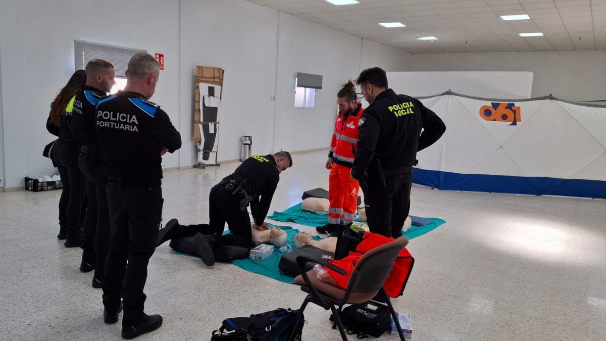 Formación básica la impartida a agentes policiales de Algeciras