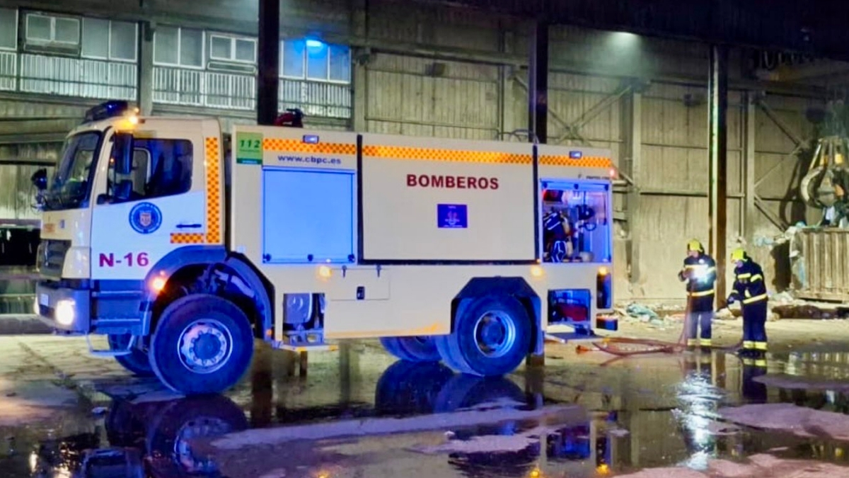 Participación de los bomberos en el Complejo Medioambiental de Urbaser
