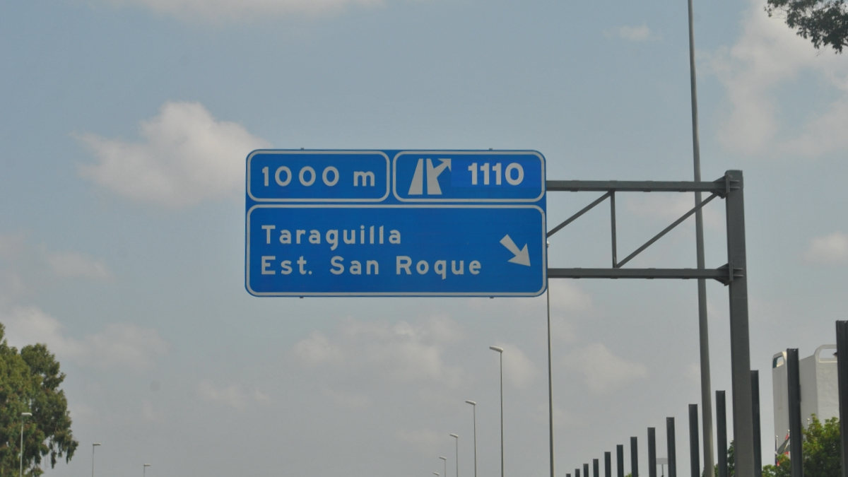 El accidente ha tenido lugar a la altura del núcleo sanroqueño de Taraguilla
