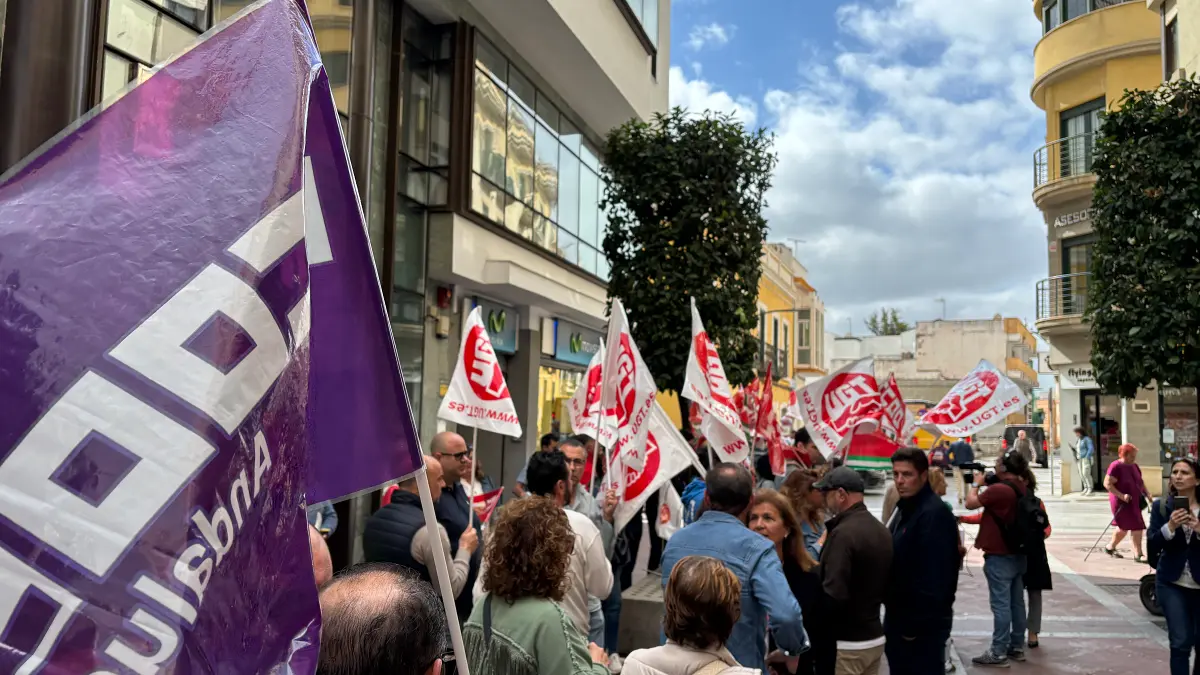 Concentración de sindicatos por el Día de la Salud y la Seguridad en el Trabajo 2