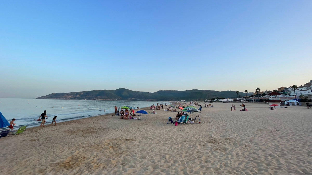 La playa algecireña de Getares, otro año más con su Bandera Azul