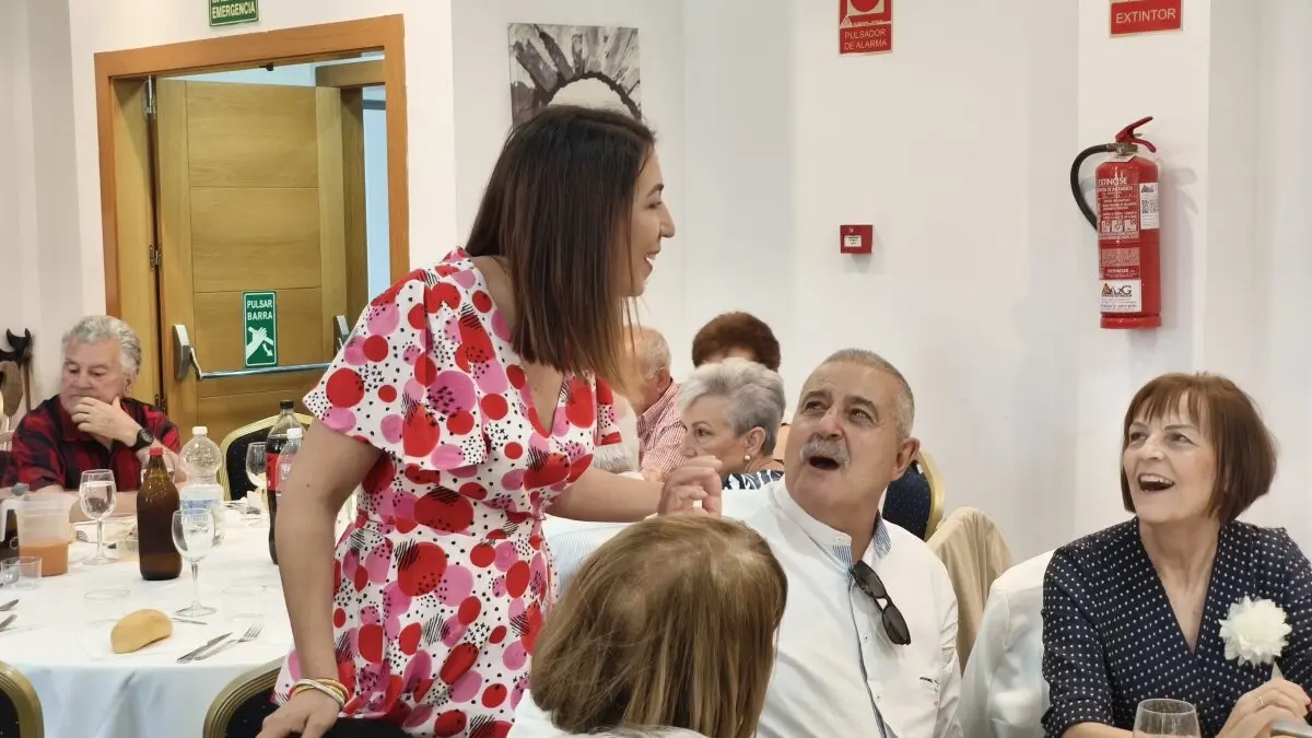 Almuerzo de mayores en la Feria de Los Barrios 22