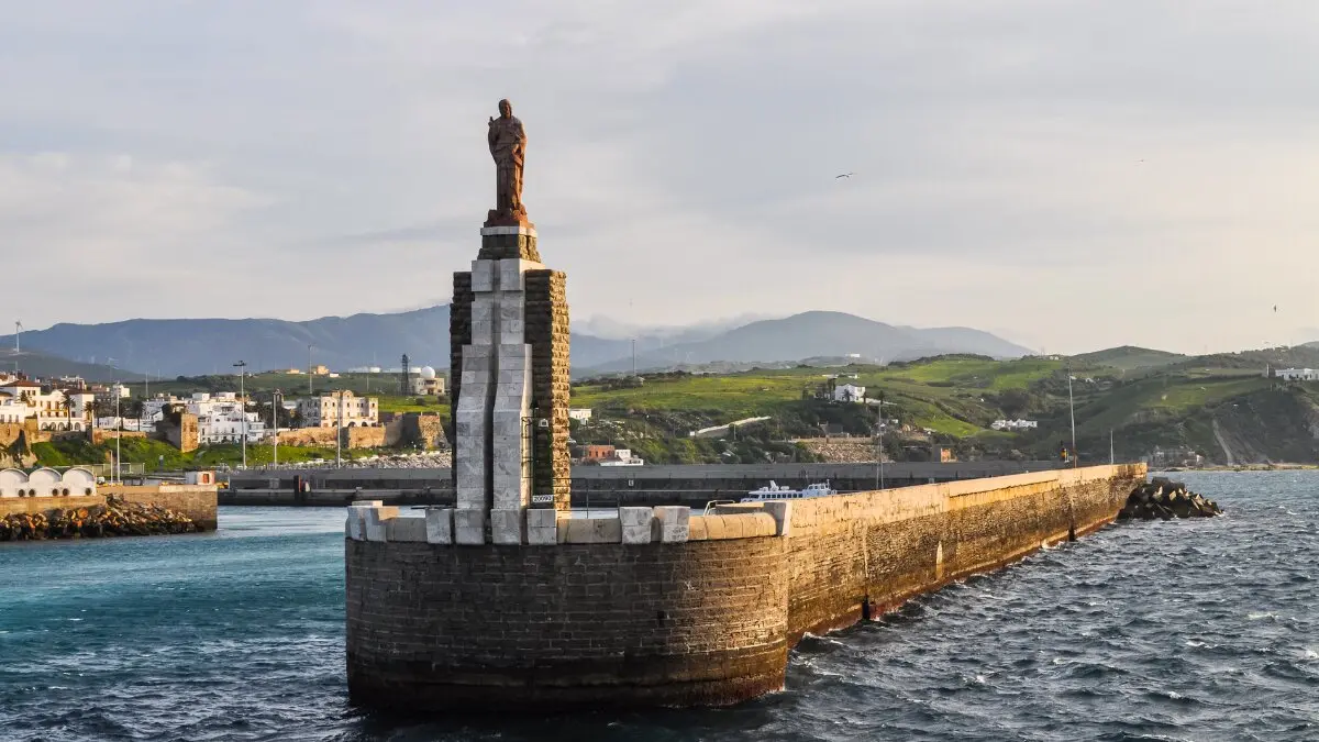 Nuevas tecnolog&iacute;as para la conservaci&oacute;n de la estatua, emblema de Tarifa