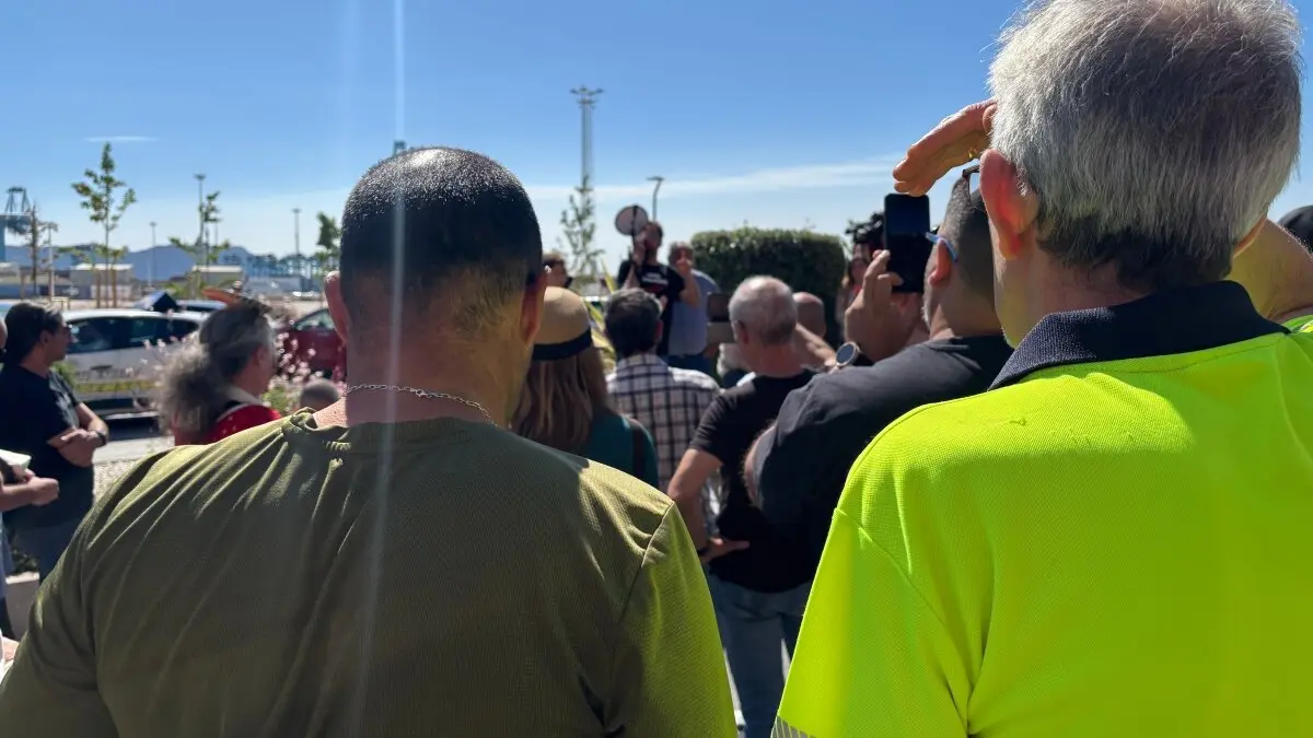 Concentración en apoyo al comité de huelga de Acerinox 15