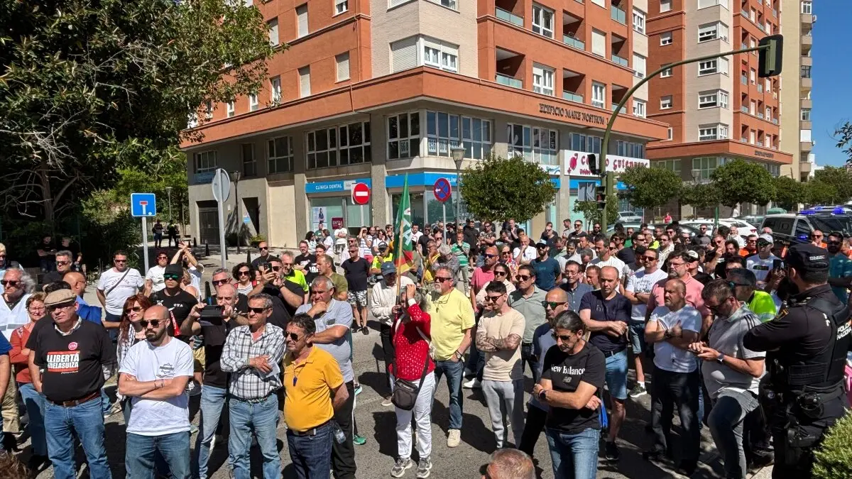 Concentración en apoyo al comité de huelga de Acerinox 18